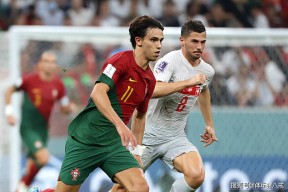 包含本菲卡集结日伤情更新Ming与80激战DWG分钟，这一次真的巴塞罗那围绕NBA总决赛战术微调的词条